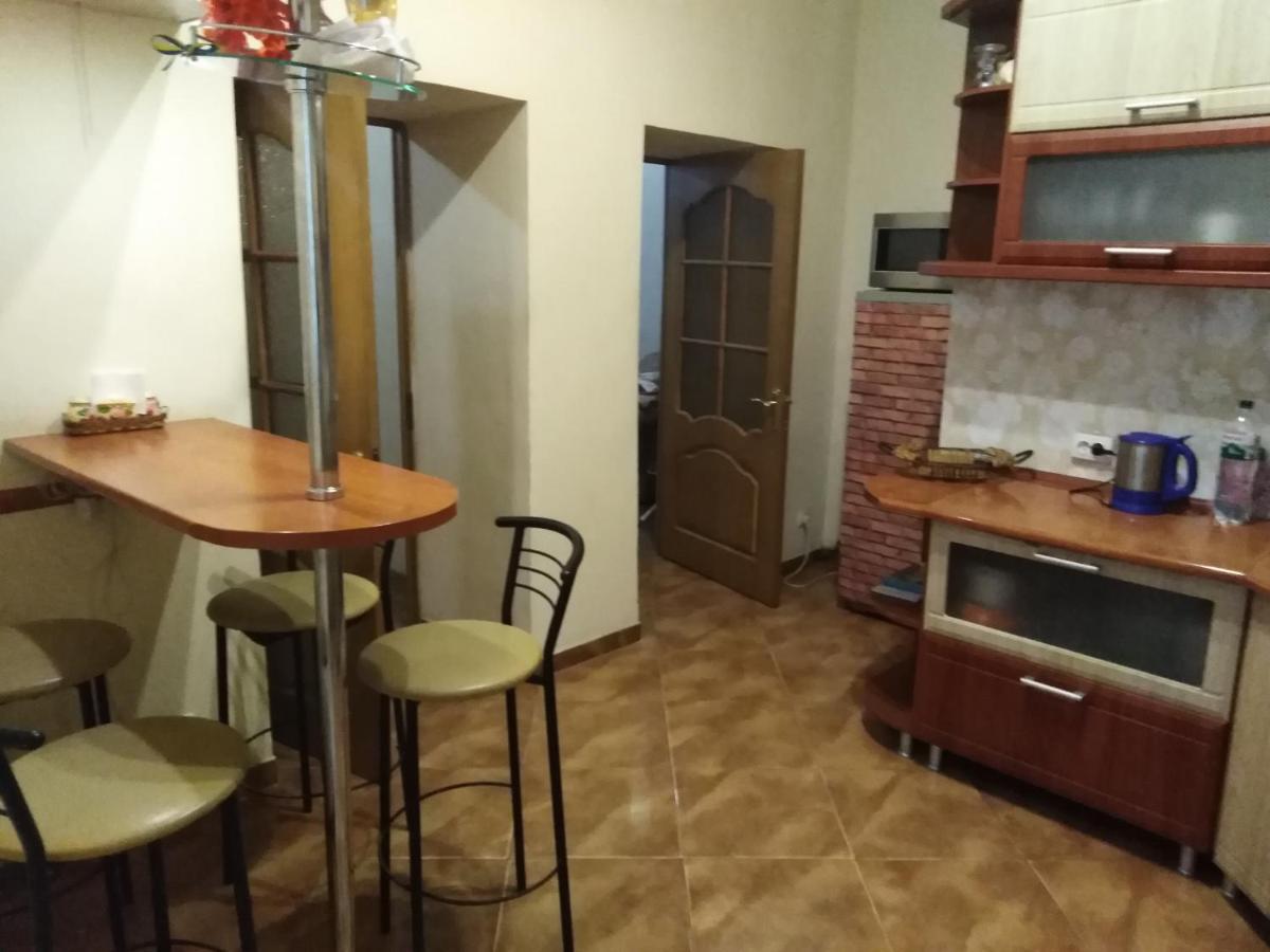 двокімнатні в центрі львова Апартаменти *